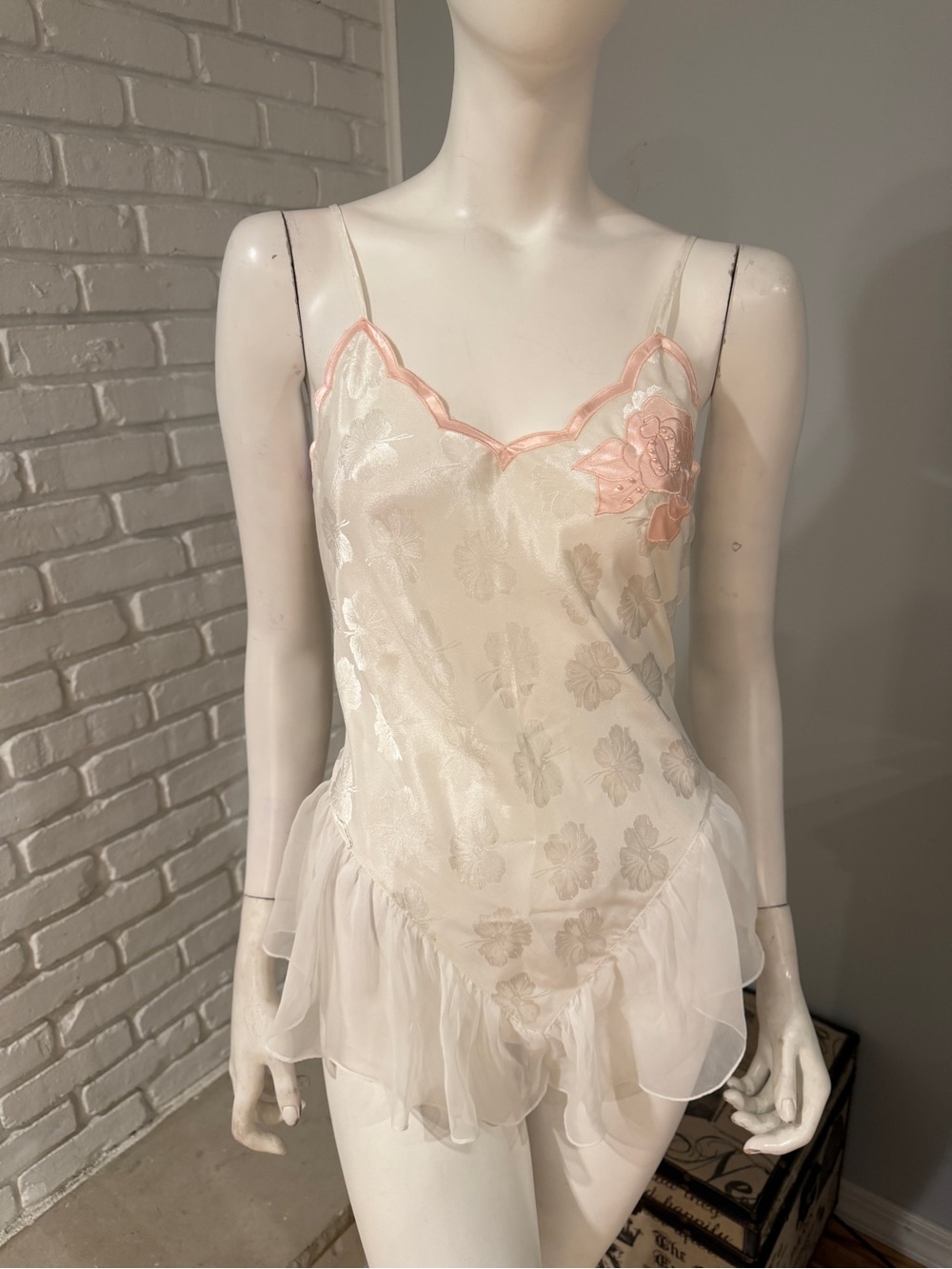 Vintage Gold Label Victoria’s Secret Teddy Bodysuit S Ivory Floral Satin Chiffon - Picture 6 of 13